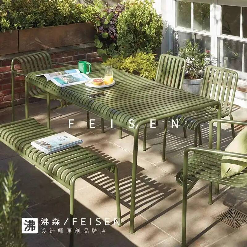 Chaises en fer boutique Tables - Coffee Tea Gardens avis et prix